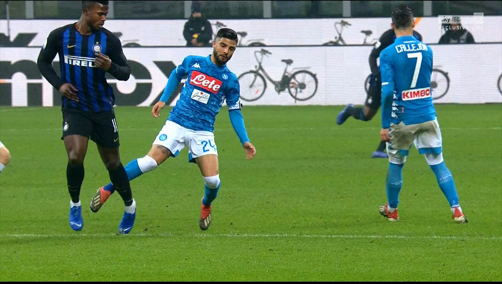 Inter-Napoli, scintille fra Keita e Insigne (poi espulso)