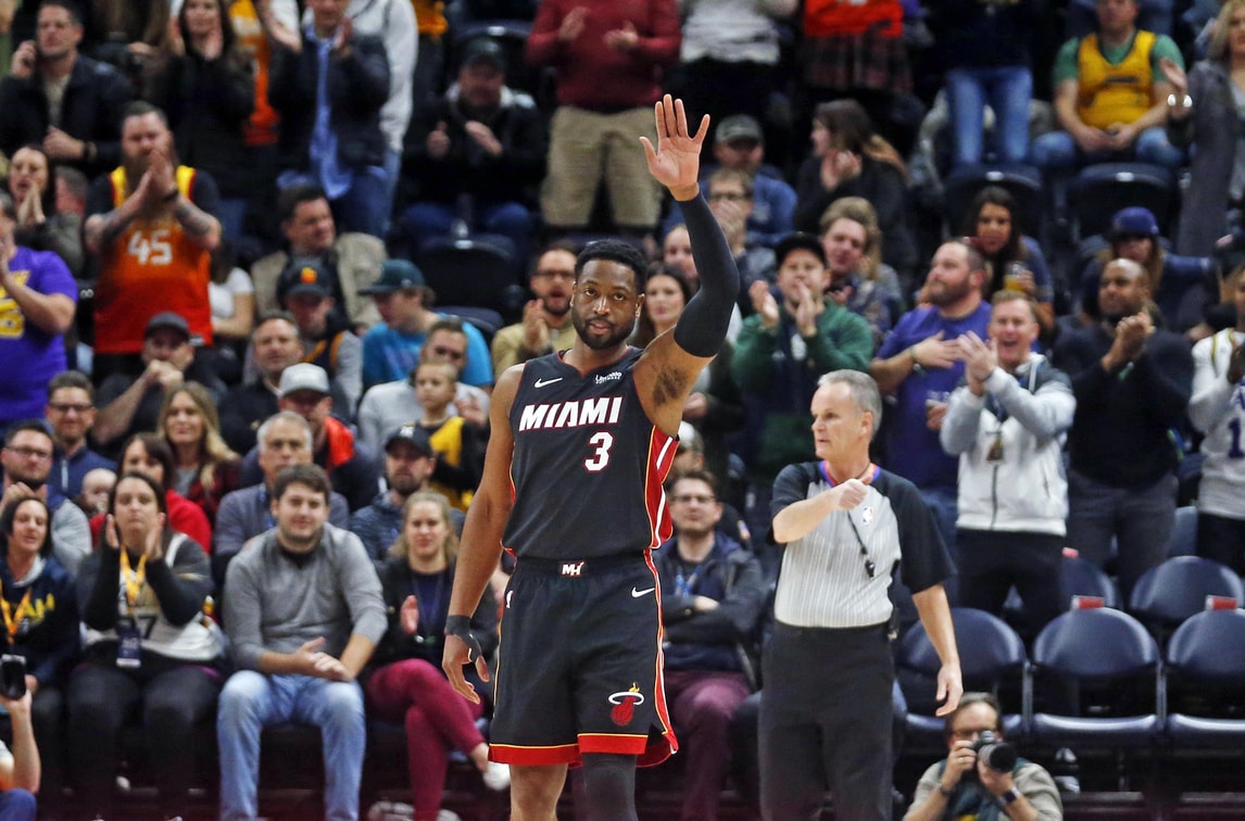 NBA, Dwayne Wade raggiunge 500 triple in carriera