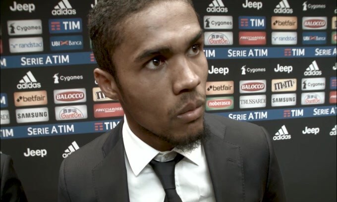 Juve, rifiutati 60 milioni dal Manchester United per Douglas Costa