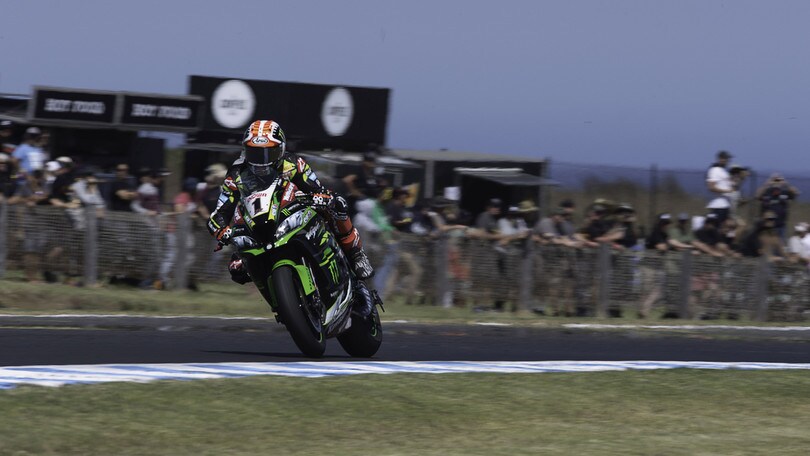 SuperBike, Bautista non si ferma: ad Aragon vittoria in Gara 1