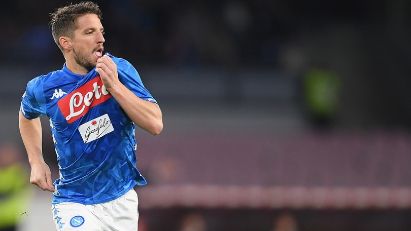 Tra Napoli e Genoa finisce 1-1: a Mertens risponde Lazovic
