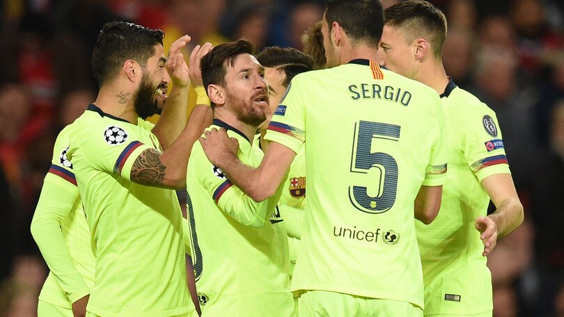 Champions League, l'autogol di Shaw condanna lo United