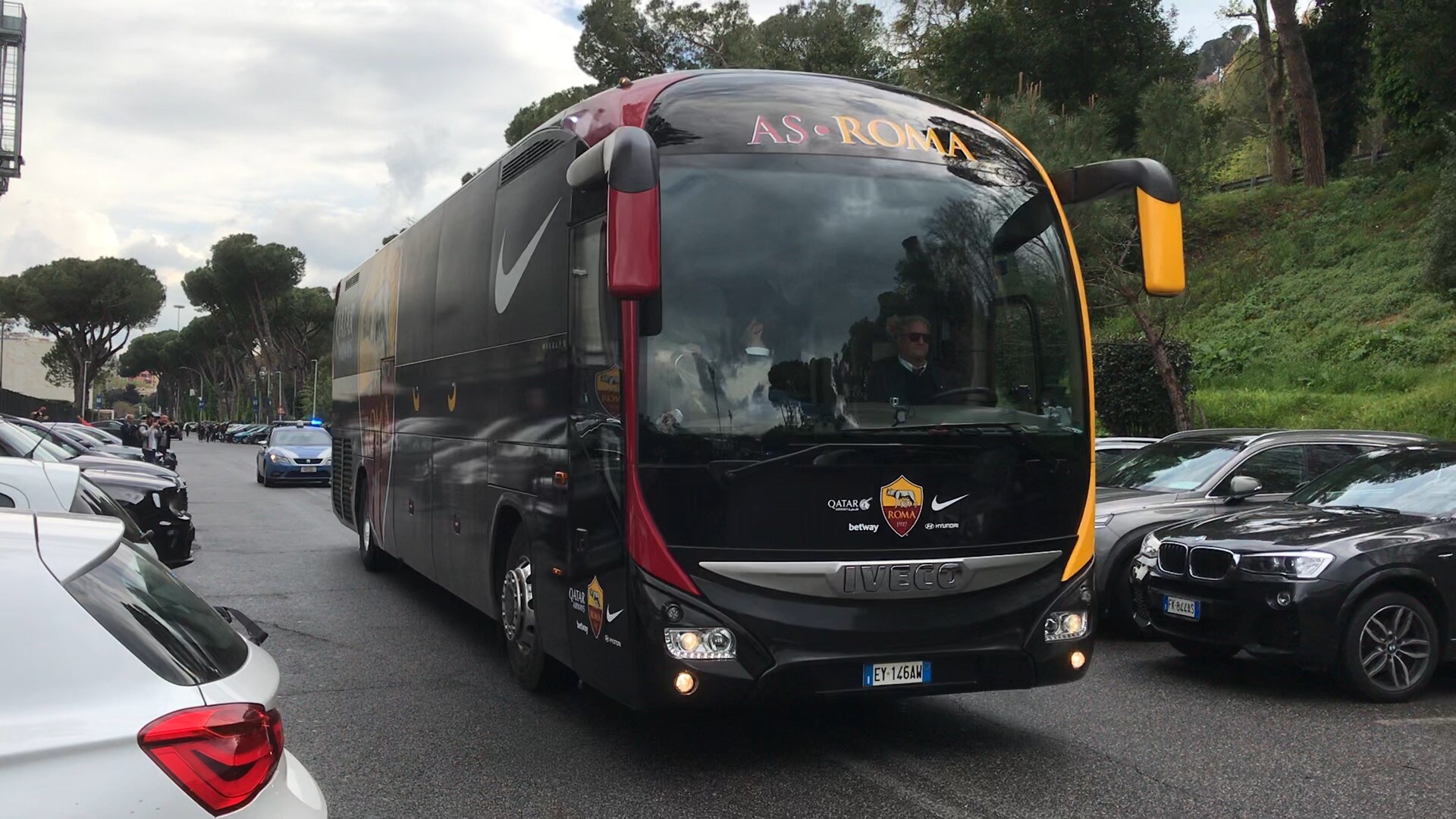 Roma-Udinese, il pullman giallorosso all'Olimpico