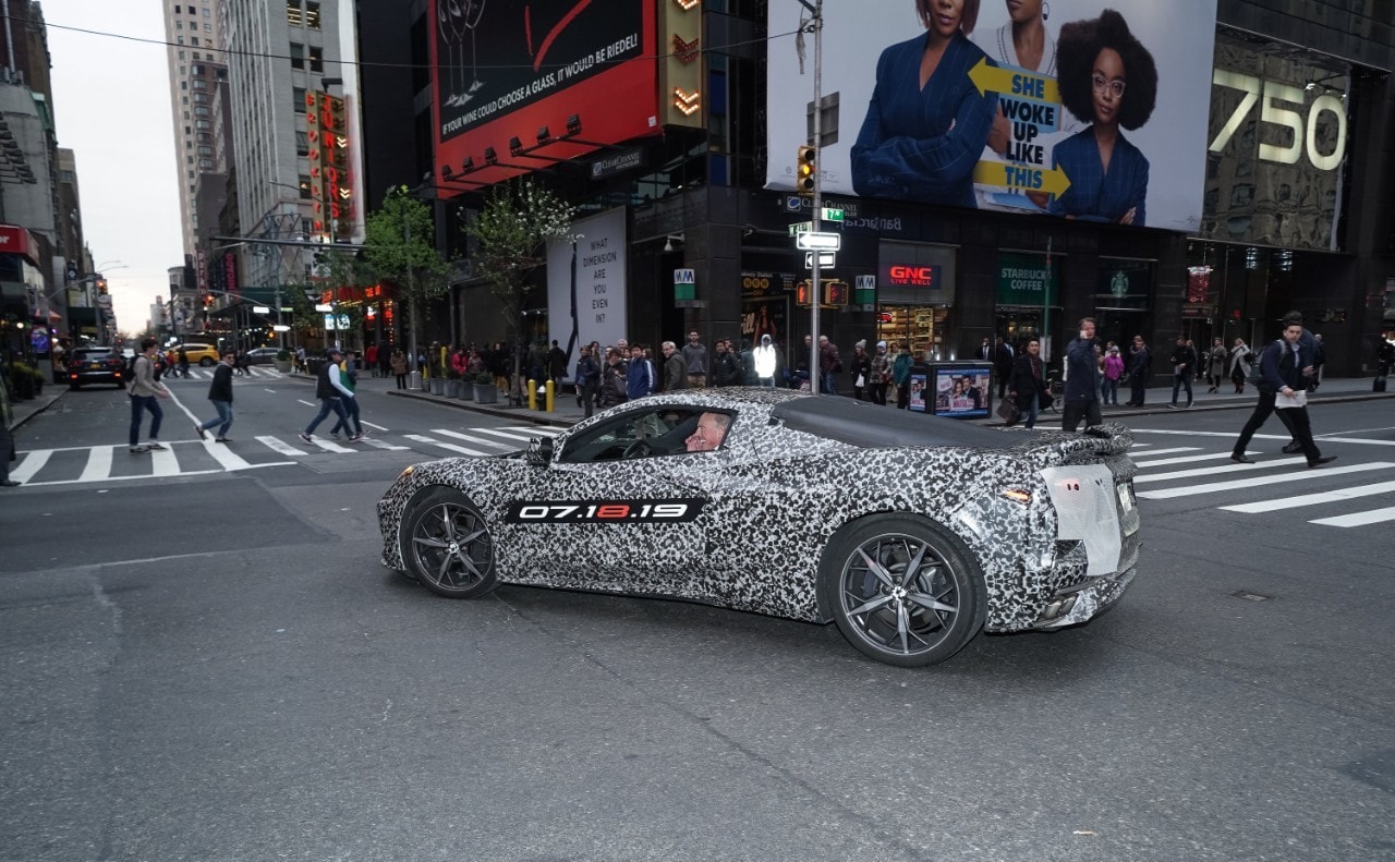 Chevrolet Corvette C8: le immagini in esclusiva