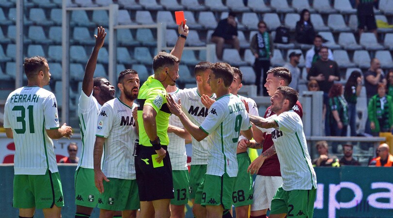 Serie A, il giudice sportivo ferma sette giocatori