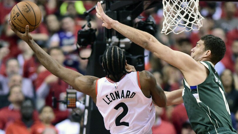 Nba, Toronto strapazza Milwaukee e va 2-2