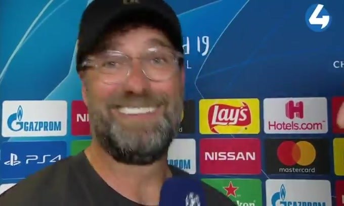 Le finali di Klopp perse? Ora sorride e canta in diretta: video virale!