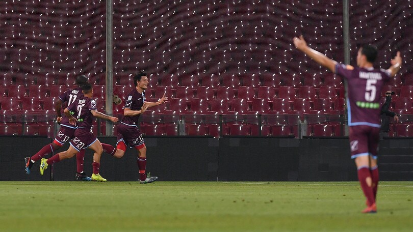 Djuric-Jallow: la Salernitana batte 2-1 il Venezia all'Arechi