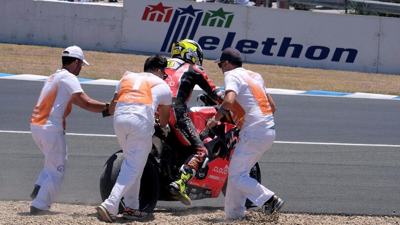 Sbk, Bautista cade a Jerez: "Fine settimana comunque positivo"