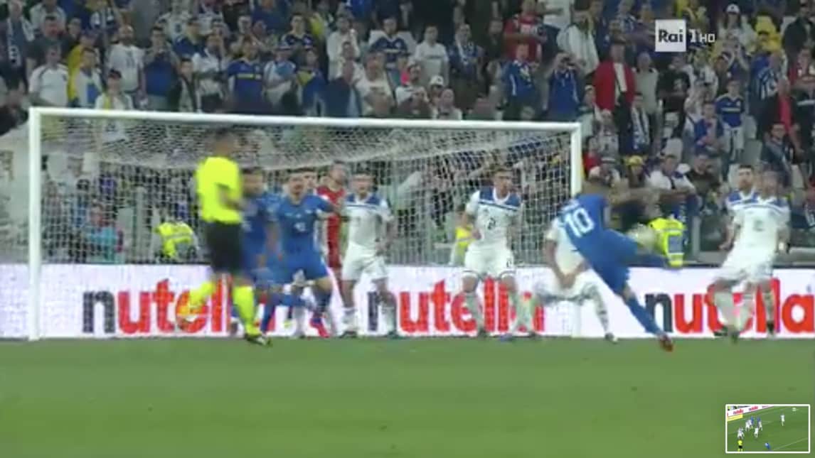 Insigne, il gol al volo è pazzesco in Italia-Bosnia