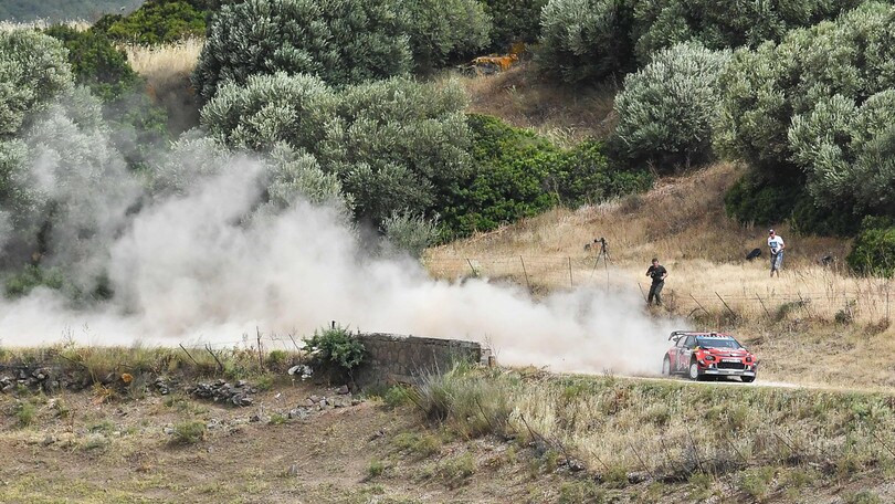 Rally Sardegna: Sordo al comando, problemi per Ogier