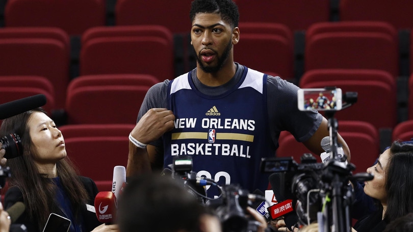 NBA, colpo Lakers: Anthony Davis insieme a LeBron James nella prossima stagione