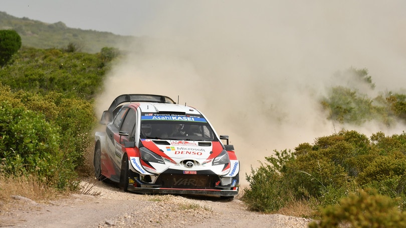 Rally Sardegna: Tanak beffato nel finale, vince Sordo