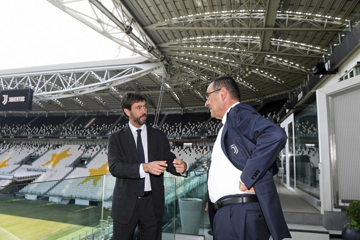 Juve, Agnelli e Sarri a colloquio all'interno dello Stadium