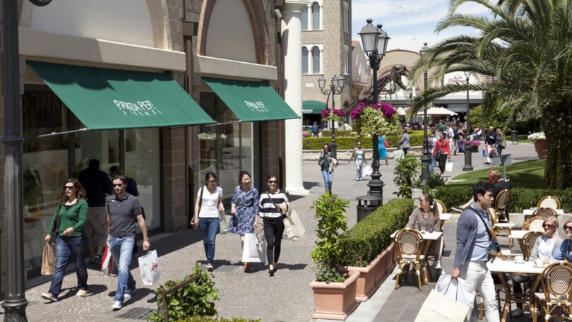 La valigia di… Anna Foglietta a Castel Romano Designer Outlet
