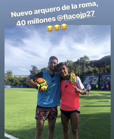 Pastore, vacanza in Sardegna con Lamela: trent'anni e un futuro da... portiere