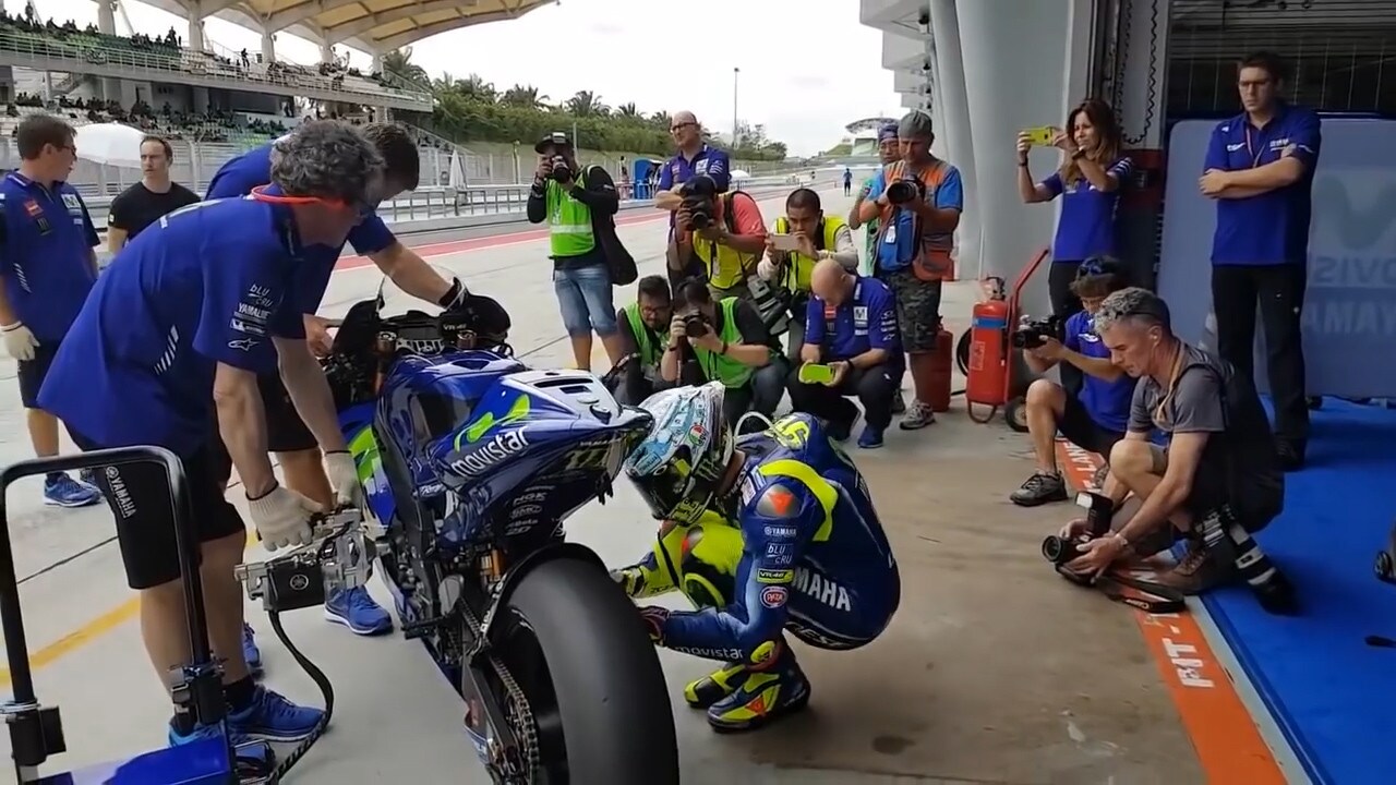 MotoGp, Yamaha rinnova fiducia a Rossi