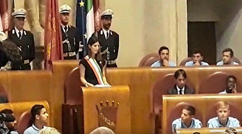 La Raggi accoglie la Lazio in Campidoglio