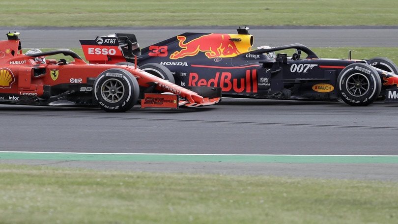 Verstappen: "Deluso per l'incidente con Vettel, che lotta con Leclerc"