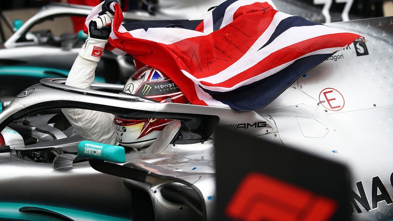 Hamilton trionfa a Silverstone: "Come se fosse la mia prima volta"