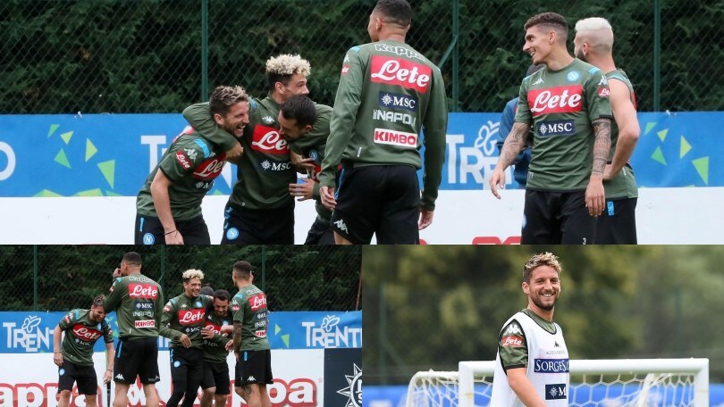 Napoli, che sorrisi a Dimaro! Mertens e Malcuit scherzano durante l'allenamento