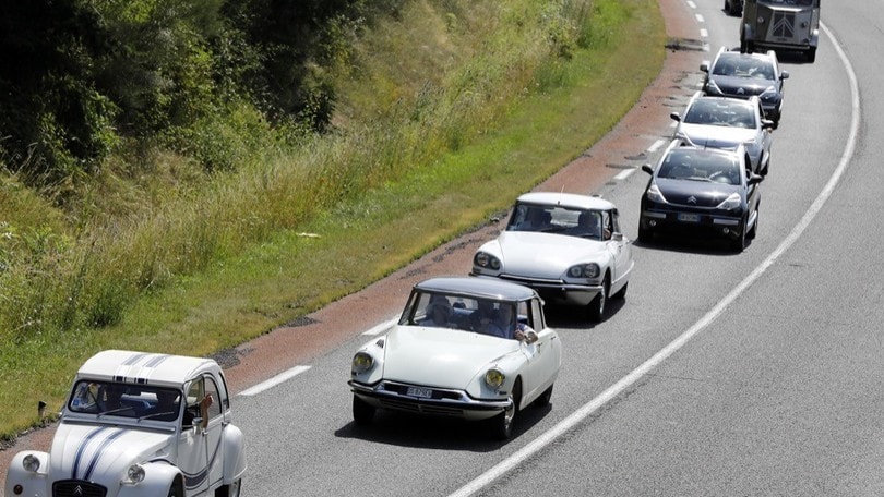 Citroen 2CV, la seconda tappa verso il Raduno del Secolo