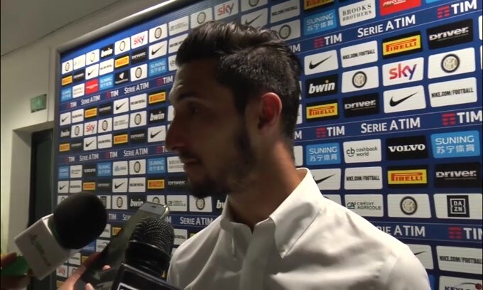 Inter, risentimento muscolare per Lazaro