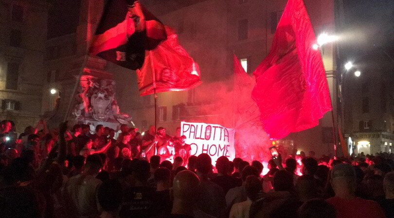 La Roma compie 92 anni: grande festa dei tifosi nel centro della capitale