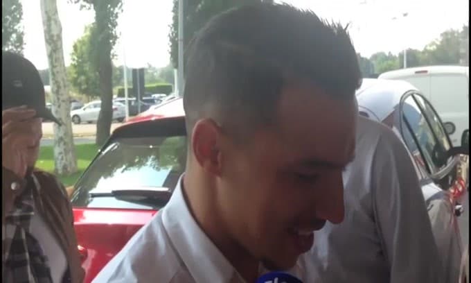 Bennacer ai tifosi: "Forza Milan"