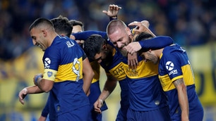 De Rossi, gol e cori all'esordio col Boca