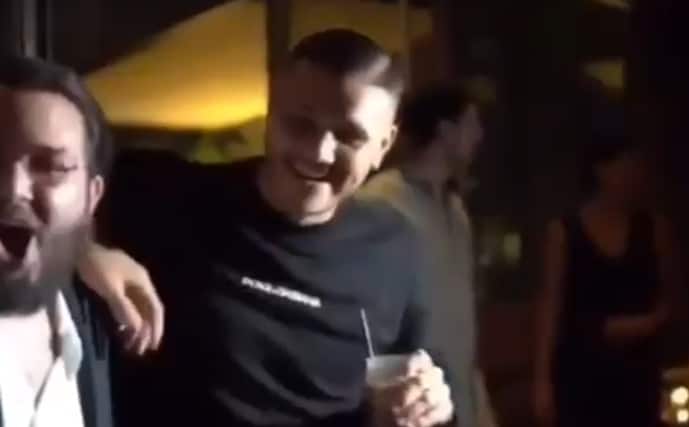 Icardi canta in napoletano