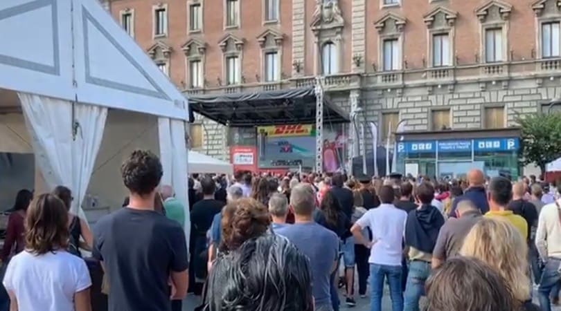 Entusiasmo in piazza a Monza per il trionfo di Leclerc