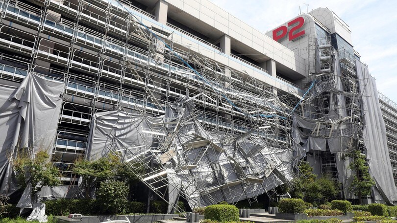 Tifone Faxai si abbatte su Tokyo