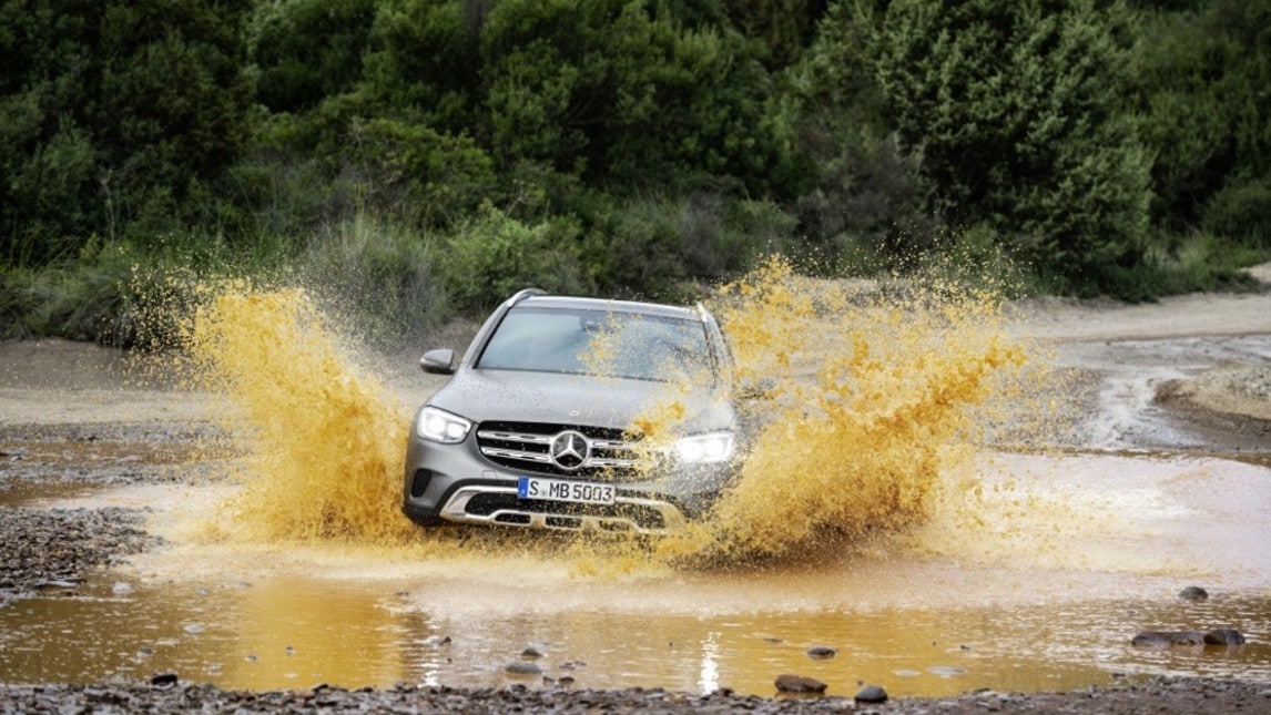 Mercedes GLC restyling: le immagini