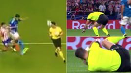 Atletico Madrid-Juve, l'arbitro colpito da una pallonata: gioco interrotto