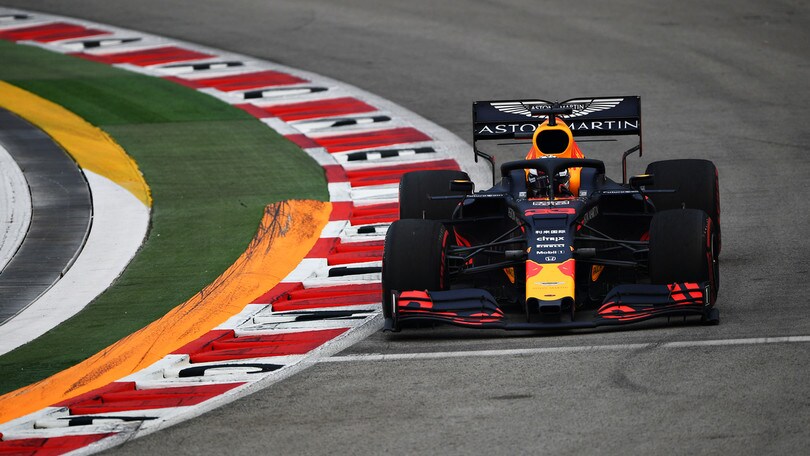 Singapore: Verstappen guida le libere davanti a Vettel