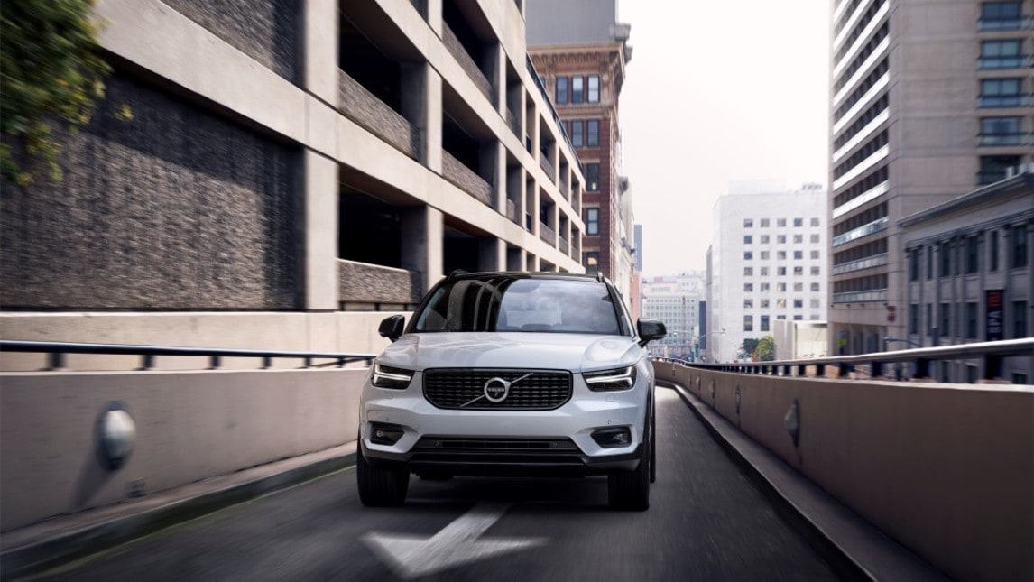 Volvo XC40, gli scatti