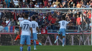 Correa sbaglia, festa Lazio rinviata: 2-2 a Bologna