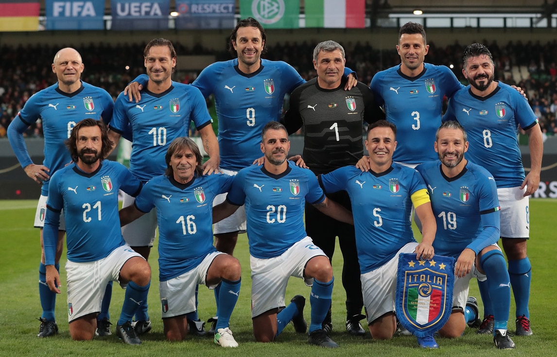 Leggende azzurre, Totti in campo con Gattuso, Pirlo, Toni e non solo