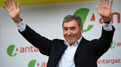 Merckx in ospedale dopo caduta in bici: Belgio in ansia