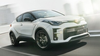 Toyota C-HR GR Sport, la sigla anche per l'Europa