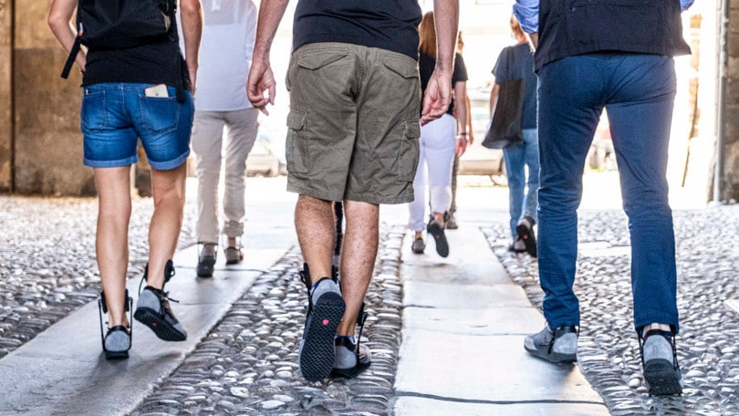 Grin Shoes: le scarpe “Alate” con supporto tibiale per camminare e non solo