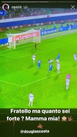 Balotelli e la "storia" con Douglas Costa: "Quanto sei forte? Mamma mia"