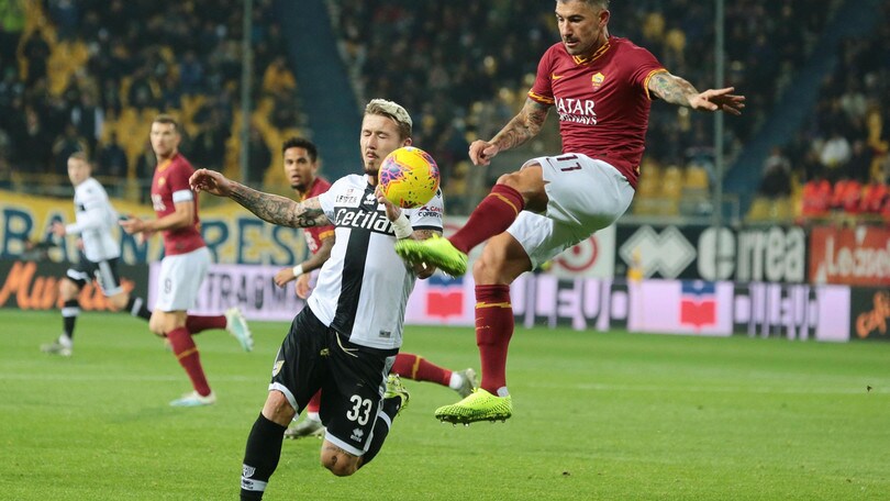 Roma, che peccato! Le ambizioni s'infrangono sul palo di Kolarov