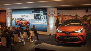 Test Nuova Toyota CH-R: FOTO