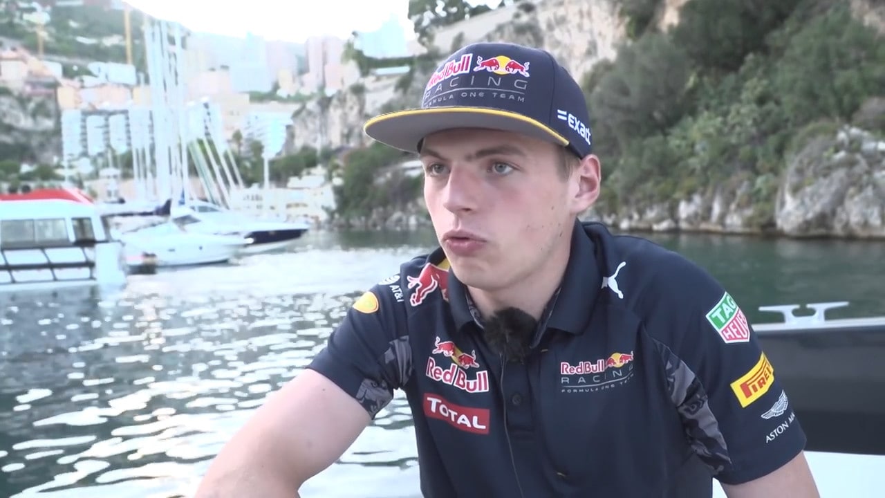 F1, Verstappen trionfa in Brasile. Disastro Ferrari