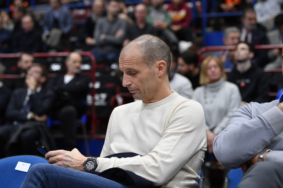 Allegri guarda l’Olimpia Milano: uno spettatore d’eccezione al Forum
