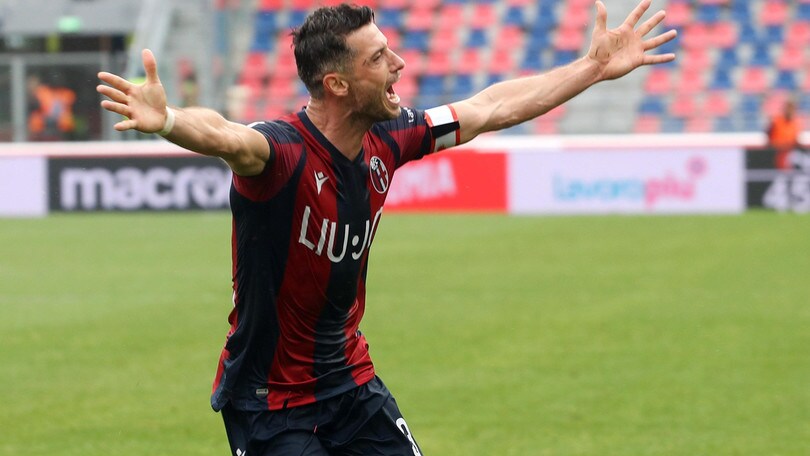Dzemaili fa felice il Bologna nel recupero: destro al volo per il 2-2 nel derby!
