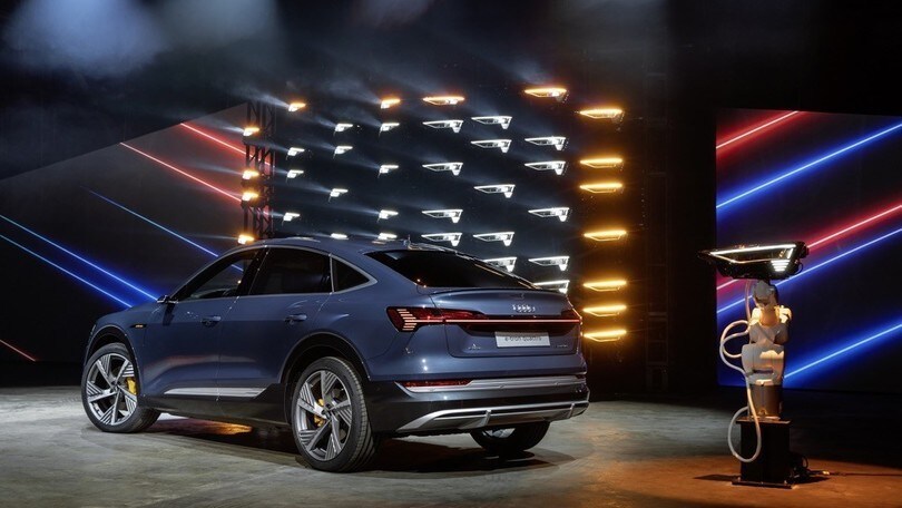 Audi e-tron Sportback, debutto a Los Angeles