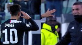 Il saluto militare di Dybala a Demiral dopo il gol